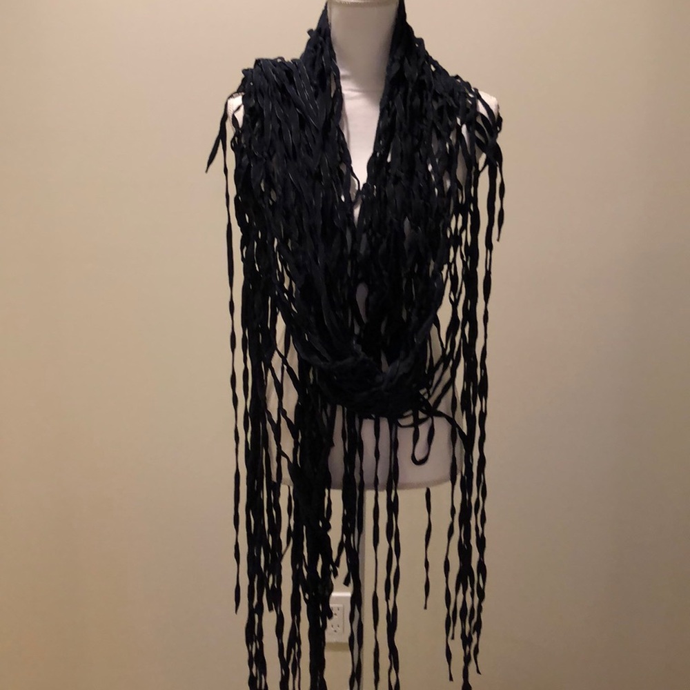 Giorgio Aemani ribbon wrap - Picture 2 of 4